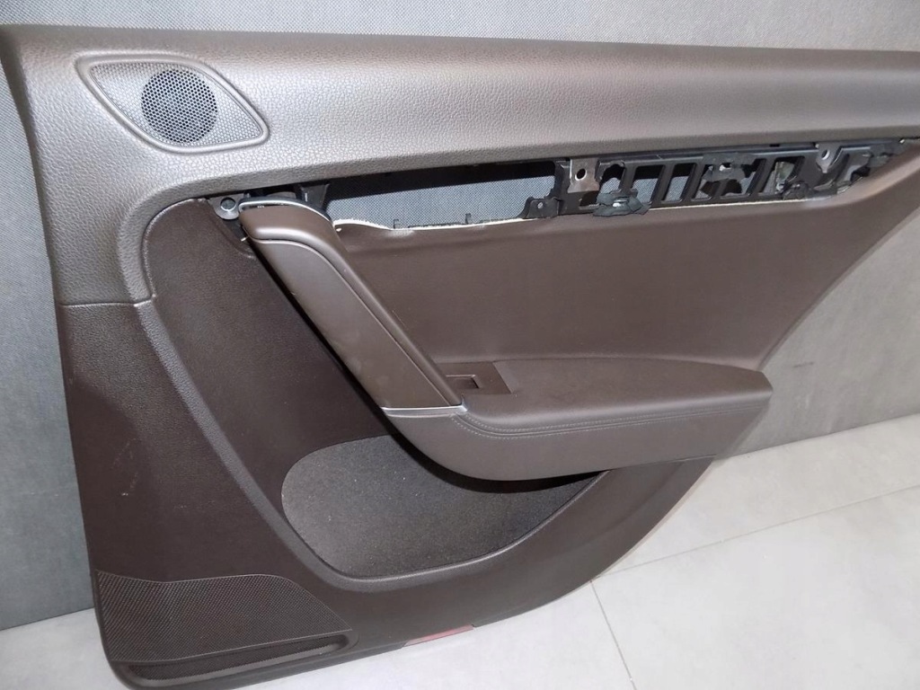 фото №2, Vw passat b7 обивка правая задняя 3af867212