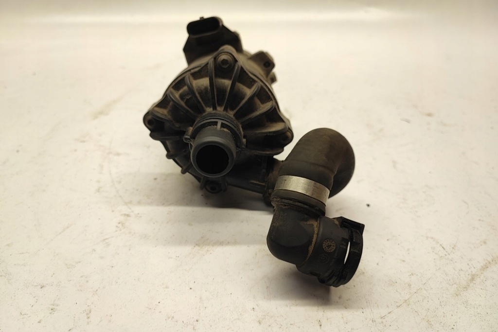 фото №8, Насос воды bmw 7 f01, f02 7566335 4.4l бензиновый 330kw 2014