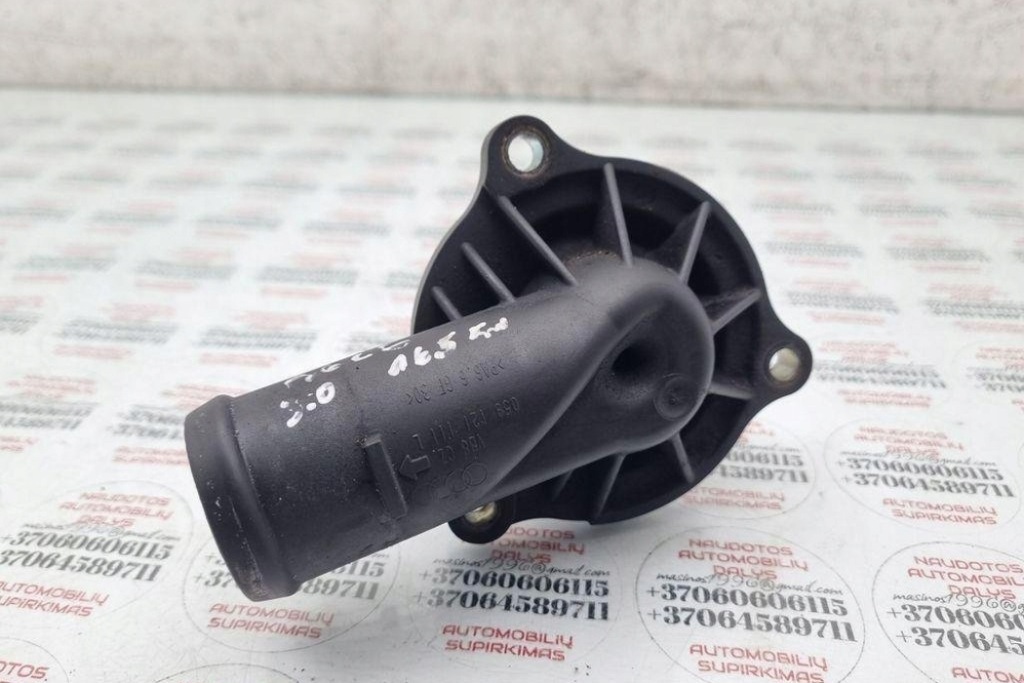 фото №2, Корпус термостата audi 059121111l 2.99l дизель 2006