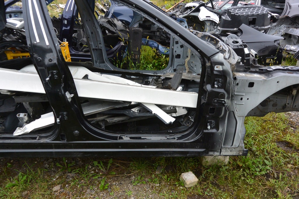 фото №5, Maserati quattroporte vi крыша поддон четверть порог задняя перед левая правая