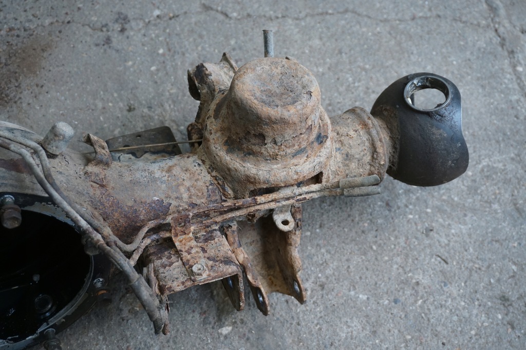 фото №7, Suzuki jimny корпус балка мосту міст передній міст перед 1,3 16v europa