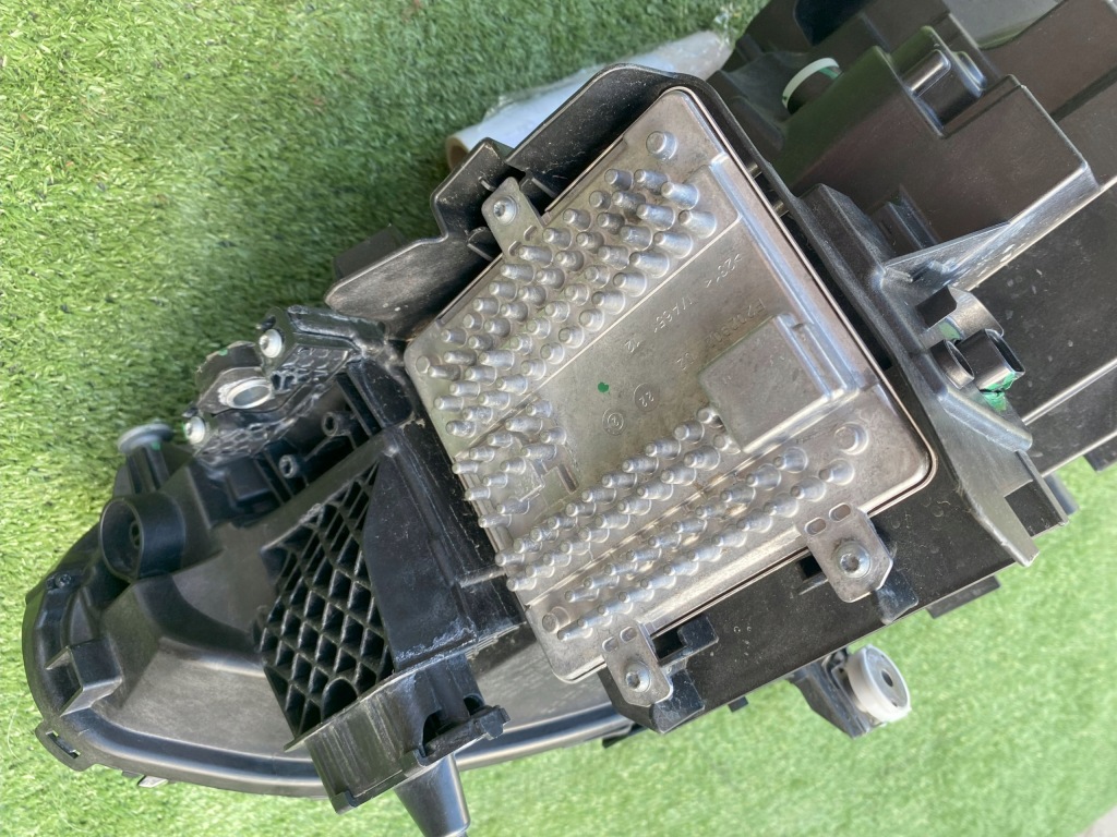 Bmw 2 m2 g42 g87 лампа правая full led комплектная европа shadow black Недорого