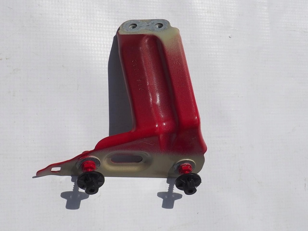 фото №1, Ap кронштейн крила праве 5g0821136 golf vii