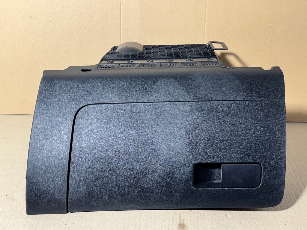 фото №1, Бардачок пасажира skoda rapid 5jb857097