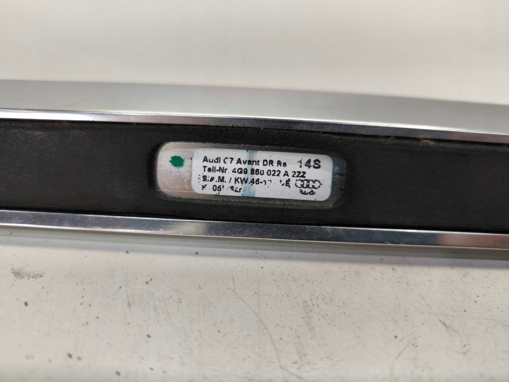 Рейлінг даховий хром audi a6 c7 avant універсал правий 4g9860022a оригінал !!! в Україні