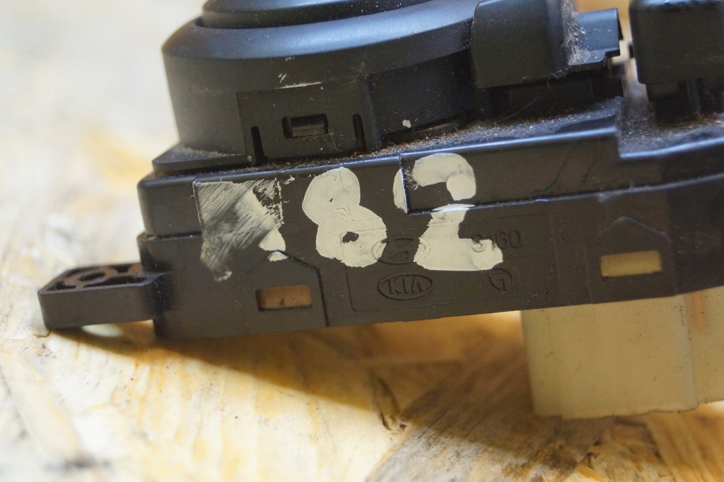 фото №7, Панель регулировки зеркал hyundai i20 202008323