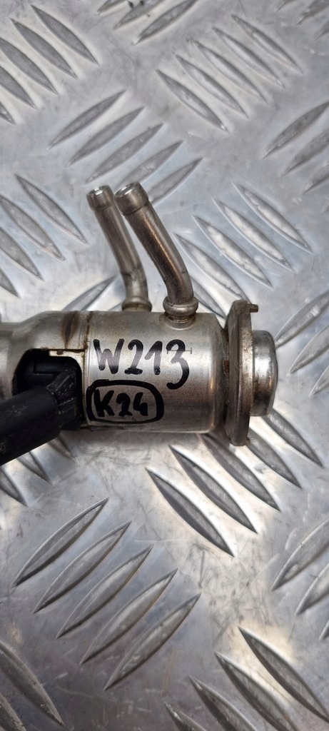 фото №8, Mercedes w213 форсунка adblue a0004901613