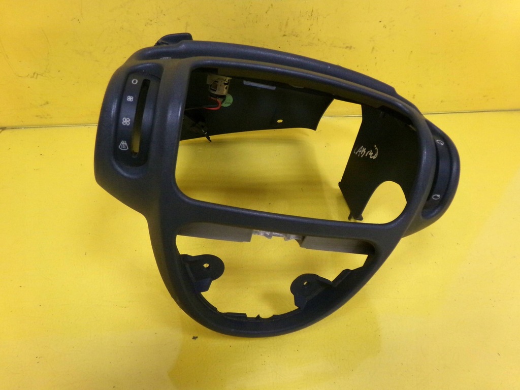 фото №9, Рамка радио panela smart fortwo cabrio 993790002 nr66