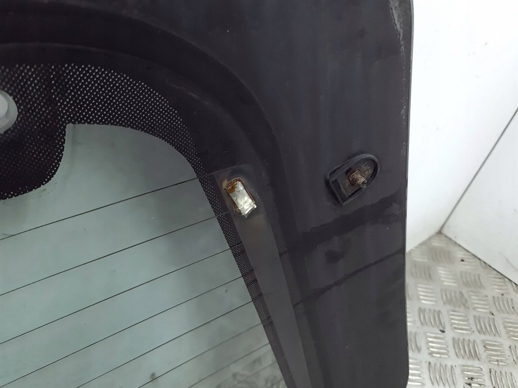 Скло задня kia sorento Доставка