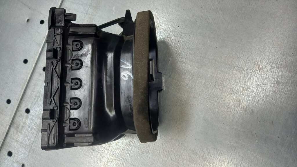 фото №5, Решётка обдув левая volvo v70 iii 30755183