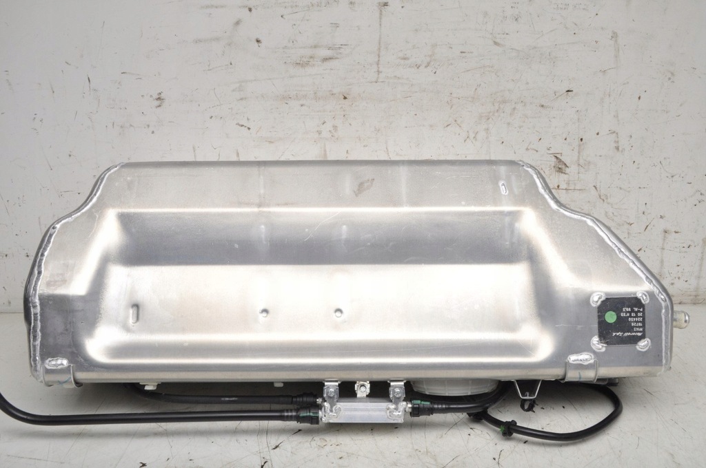 фото №9, Maserati granturismo 4.7 бак пального bak 224450