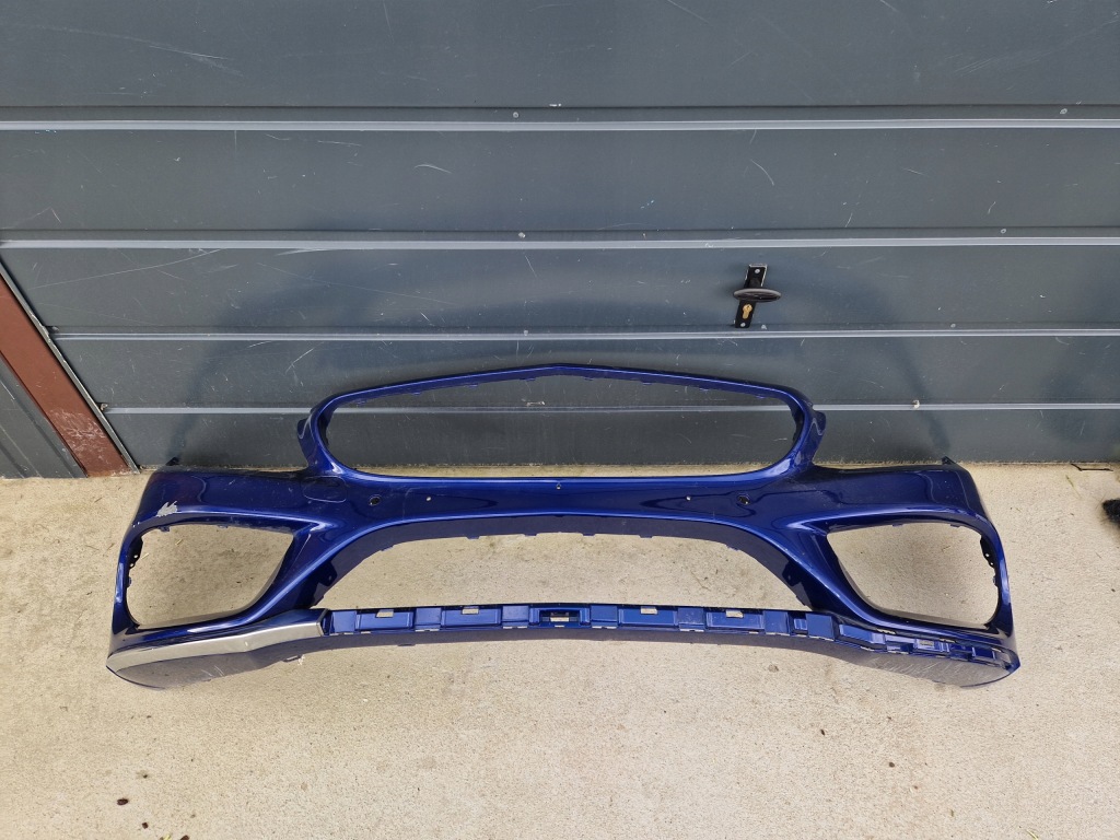 Купить Mercedes c-klasa w205 amg бампер перед