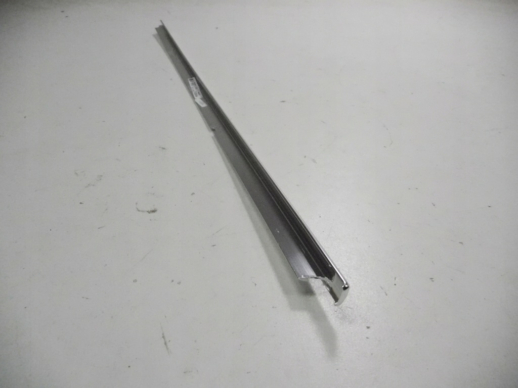 фото №6, Молдинг дверь левый задняя skoda superb ii оригинальный номер 3t5839644