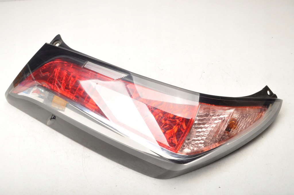 фото №1, Toyota aygo ii лампа левая задняя левый задняя