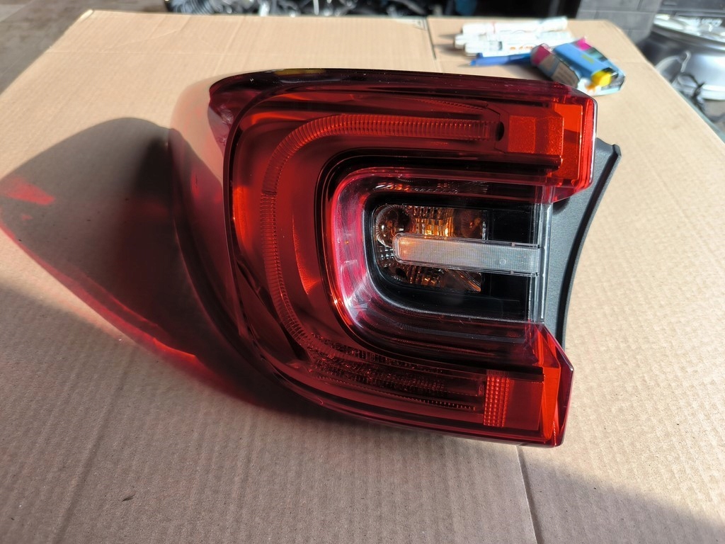 фото №1, Renailt kadjar лампа задняя задняя левая 265552478r