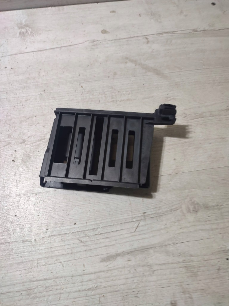 Купити Mercedes-benz gla w156 2015 кронштейн модуля