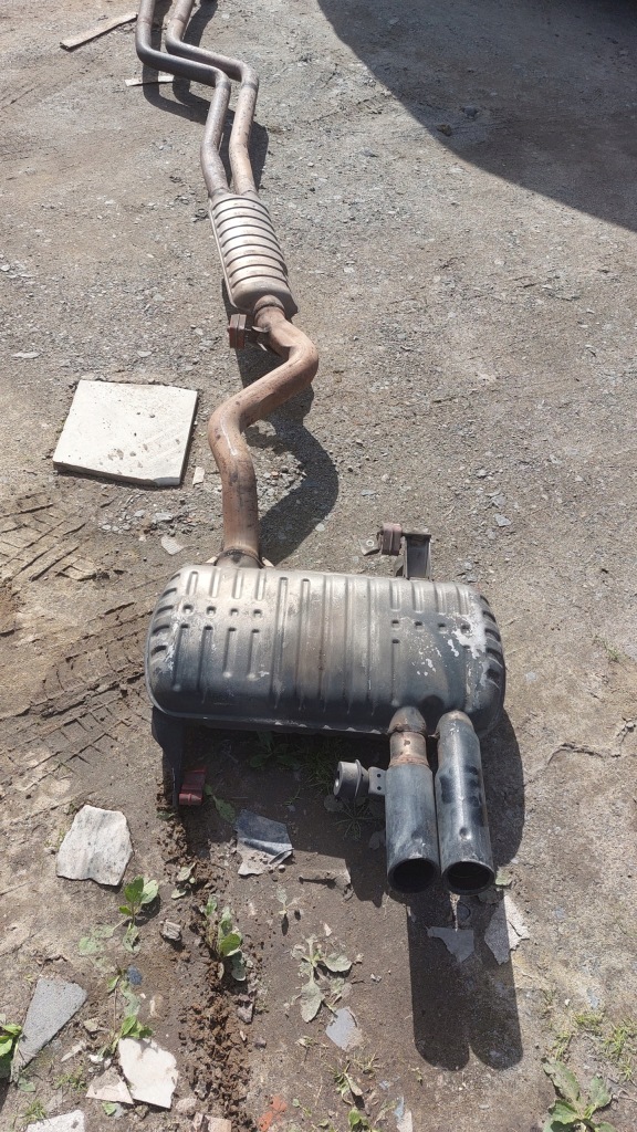 фото №1, Bmw z4 e89 гаситель выхлоп средний конечный труба