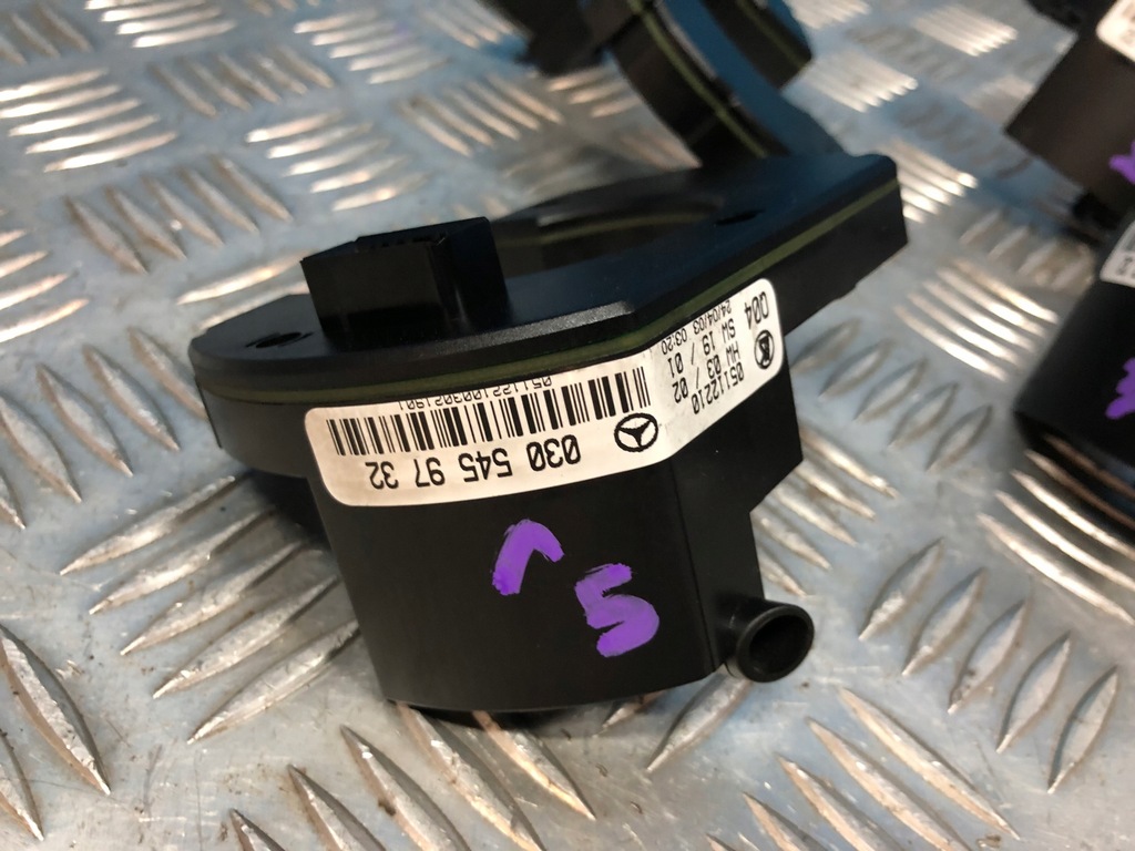 фото №13, Mercedes w211 датчик kąta повороту 0305459732