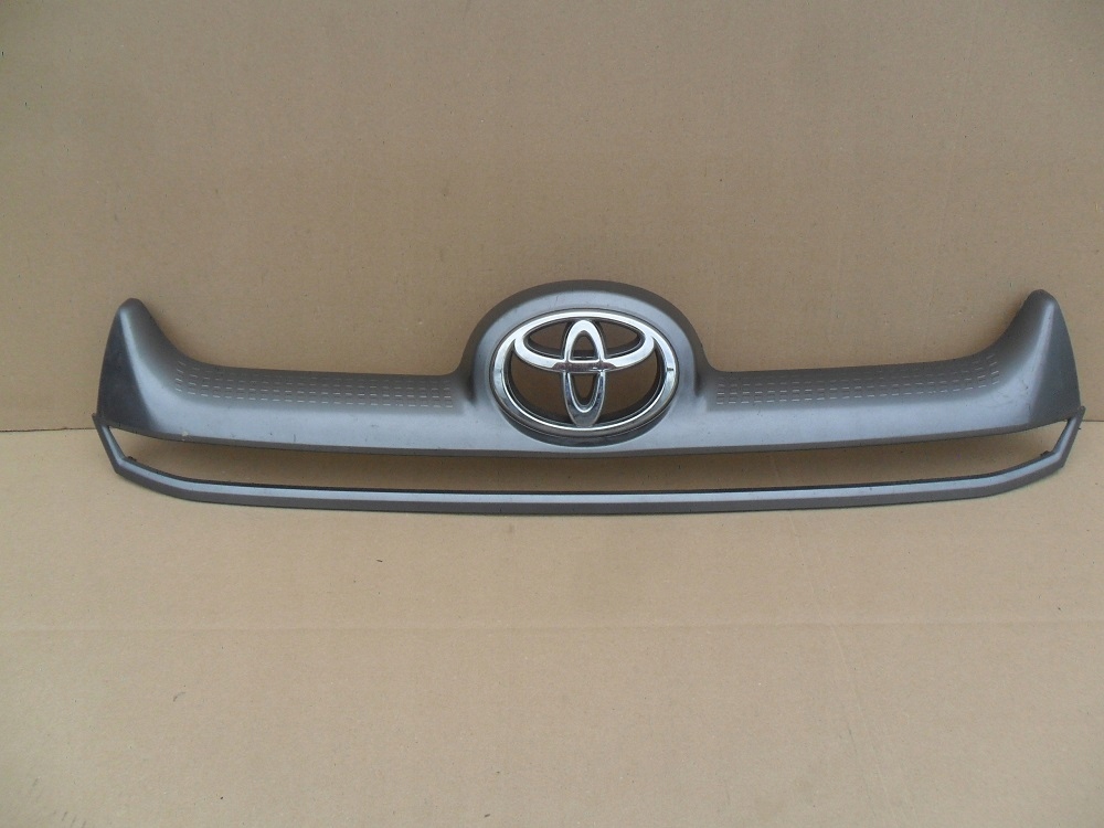 фото №9, Toyota hilux 2004 2005 2006 2007 решітка радіатора решітка