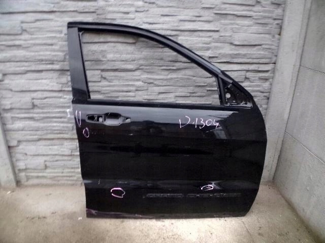 фото №1, Jeep grand cherokee wk2 дверь правое передние