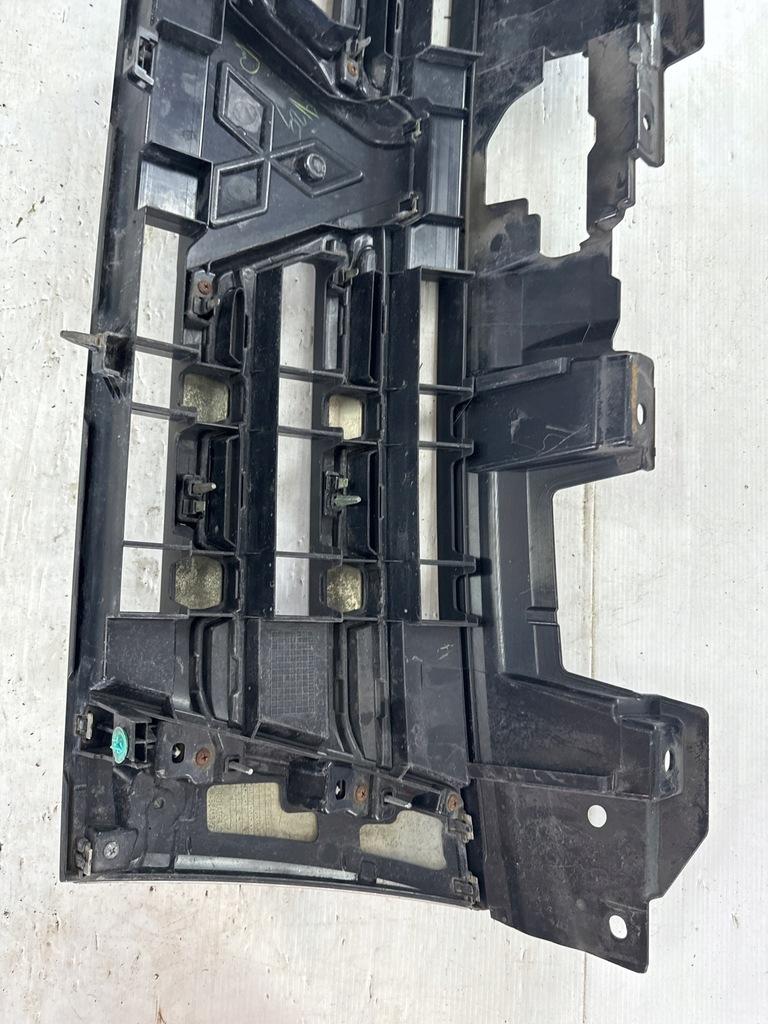 фото №10, Mitsubishi pajero iv 11-14 решётка радиатора решётка радиатора 7450a777