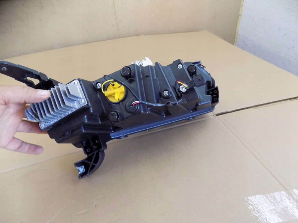 фото №9, Лампа ліва передня лівий перед dacia spring 21-24 rok 266052417r оригінал