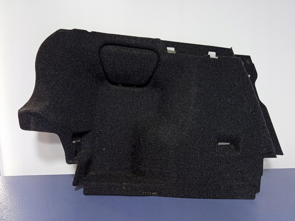 фото №1, Volvo v40 ii обивка багажника левая 31377927