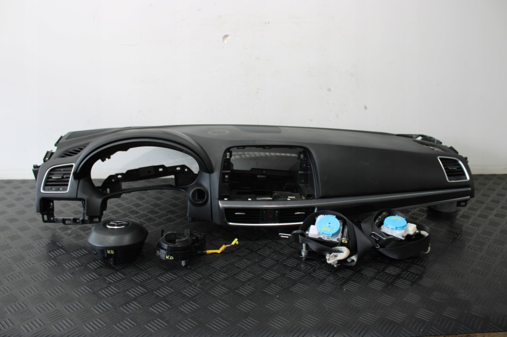 фото №1, Приборная панель консоль подушка безопасности подушки безопасности mazda cx5 kd lift