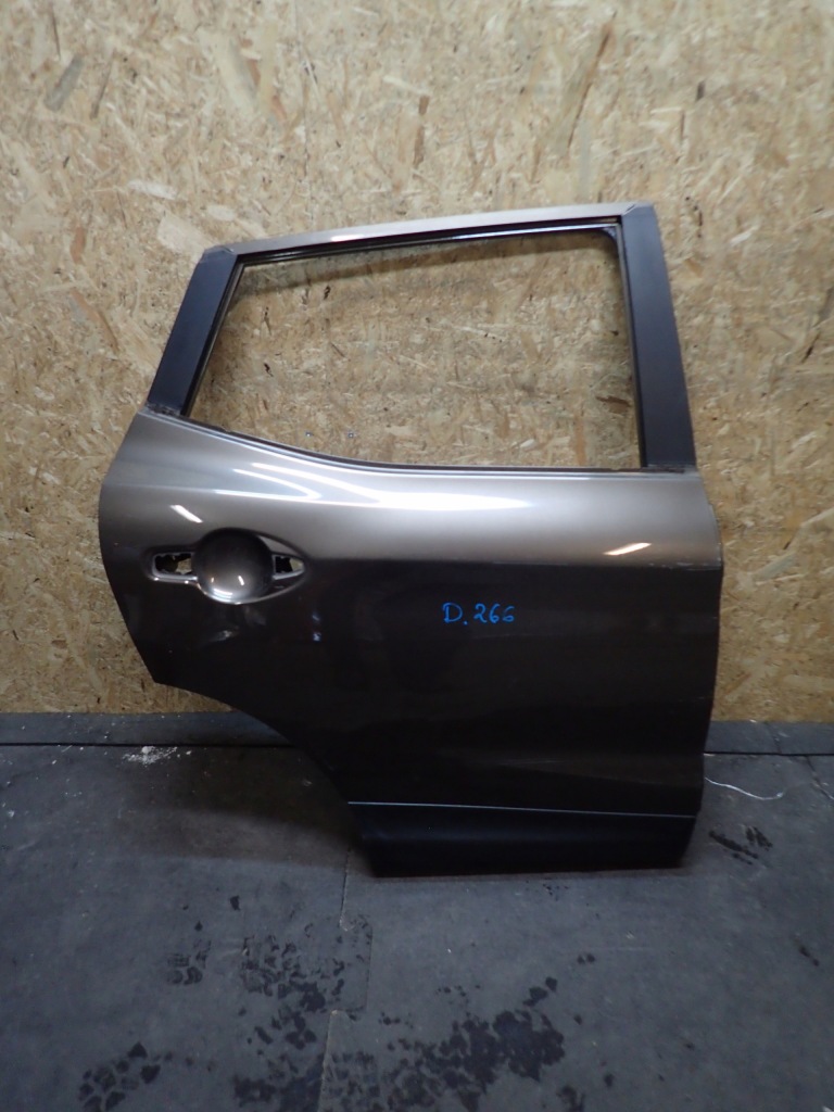 Купить Дверь задняя правое  nissan qashqai j11 13-