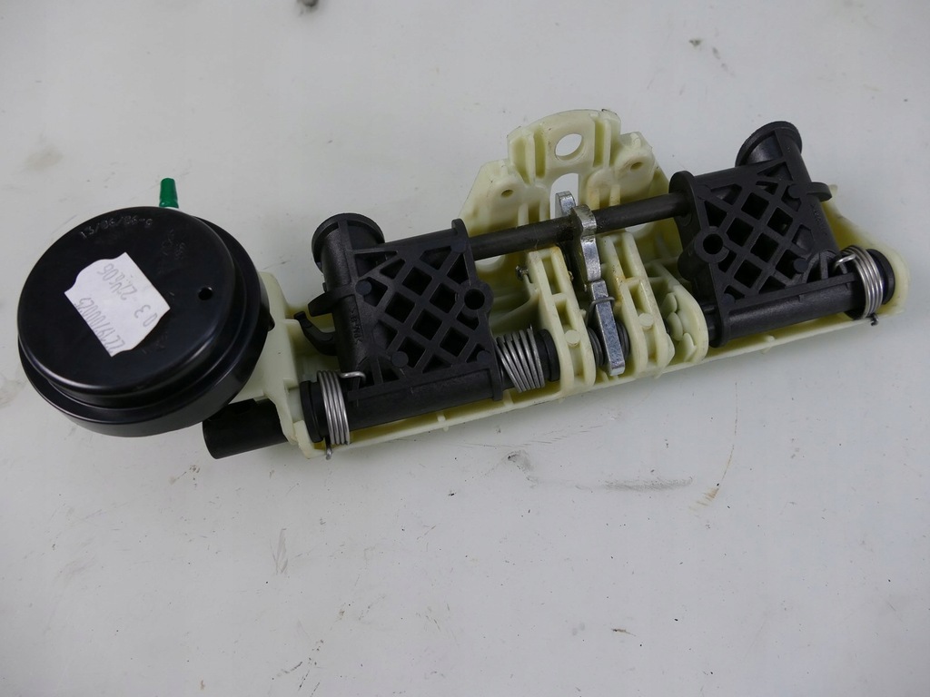 фото №1, Mercedes s w221 механізм підйомник підголівник задня