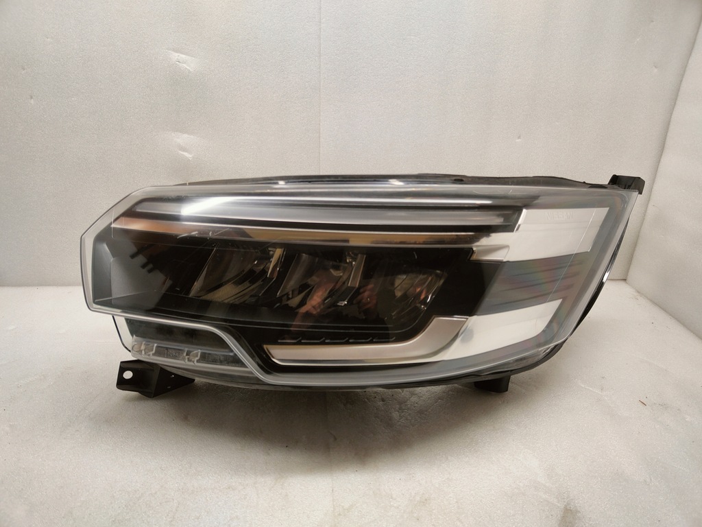 фото №1, Nissan nv300 lift primastar full led лампа левый перед 260605887r