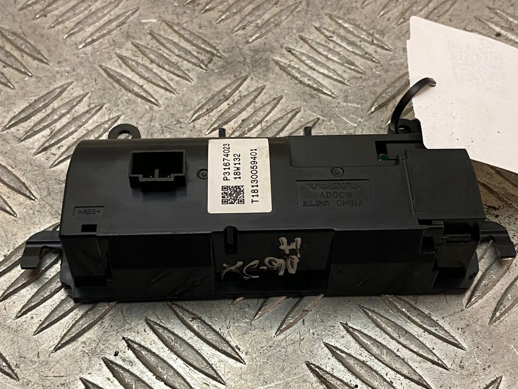 фото №5, Volvo xc90 2019 панель кондиционера p31674023