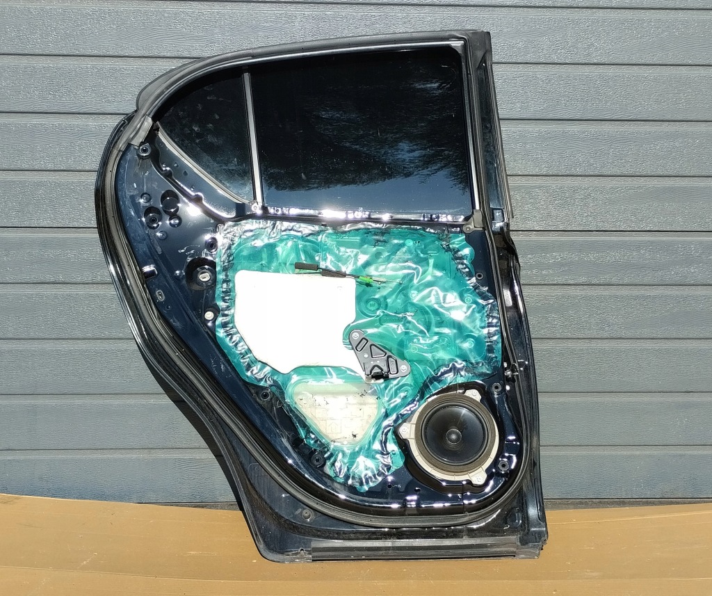 Дверь левая задние левый задняя lexus ct200h ct 200h 11r- полный Оригинал