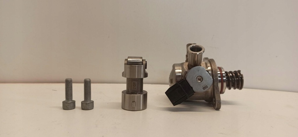 фото №1, Volvo xc40 насос топлива 32363034