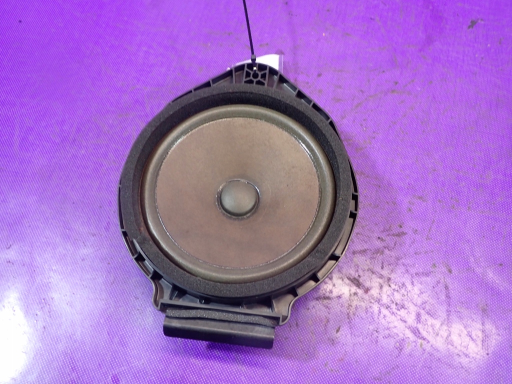 Купить Opel adam 12-20 динамик перед правый 13395989