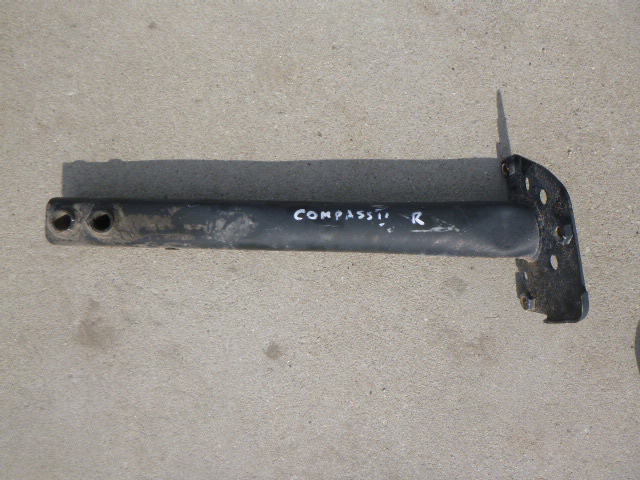 фото №1, Зона деформации правая перед jeep compass ii 585aa