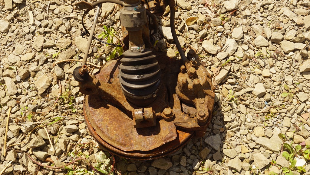 фото №8, Поворотний кулак лівий перед jeep patriot 2.2