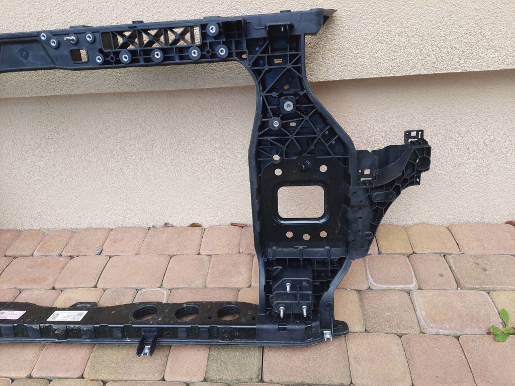 фото №4, Kia sportage v 5 pas передний усилитель передний 64101r2000