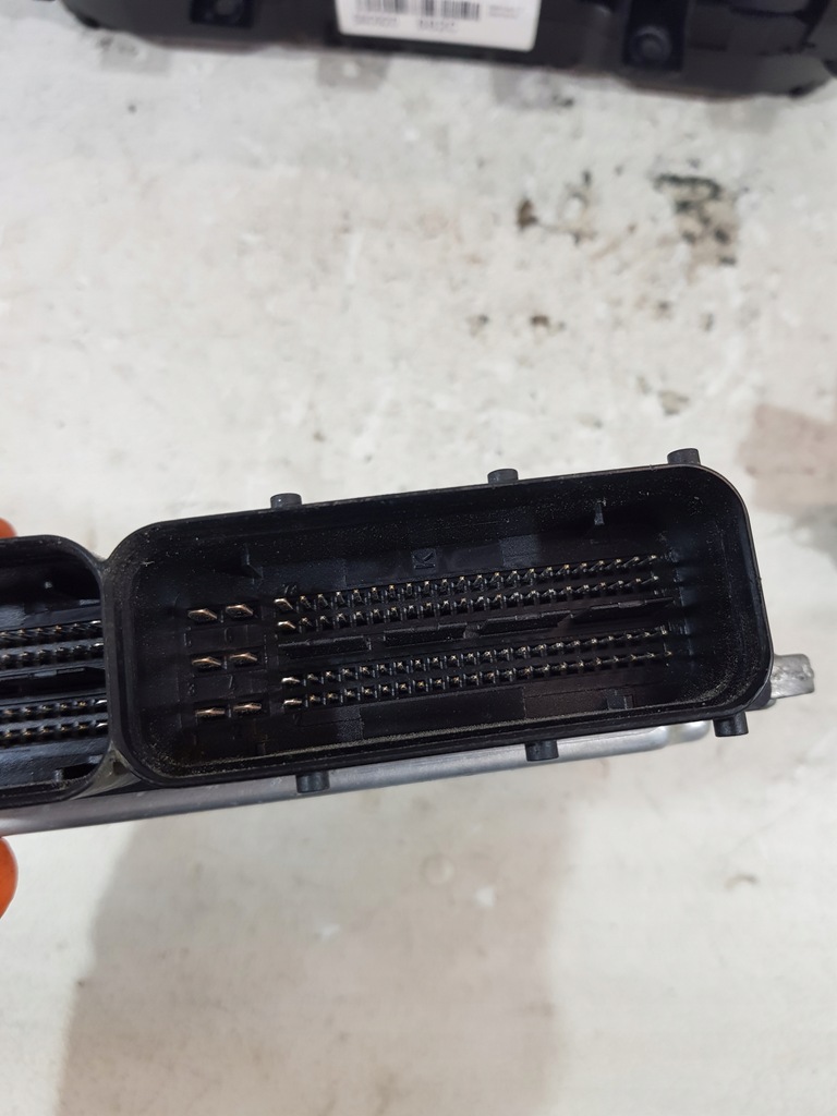 фото №7, Набір стартовий бортовий комп'ютер 03l907309ae vw tiguan 5n 2.0 tdi 12r eu cff