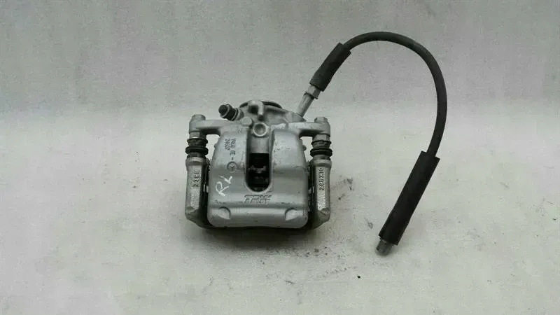 фото №1, Mercedes gla x156 правый передняя часть суппорт a0004217481 brake