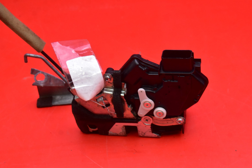 фото №5, Замок двері лівий перед передній eu mazda 3 1 i bk sedan 06-09