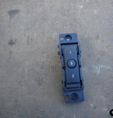 фото №1, Chrysler 300c переключатель памяти сиденье левый