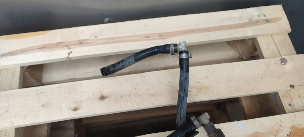 фото №7, Audi a6 c6 трубка wąż распылителя фары лампа 4f0955970h