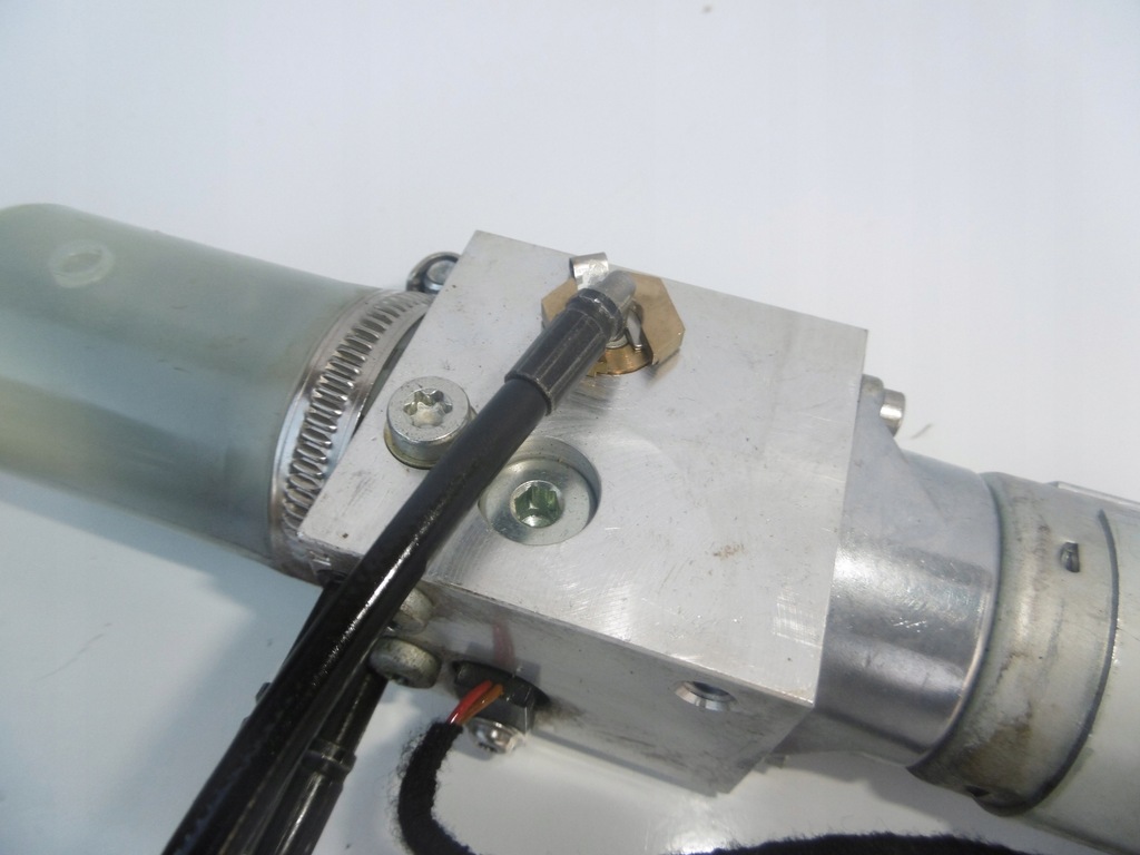 фото №10, Механізм привід кришки насос volvo v70 iii xc70