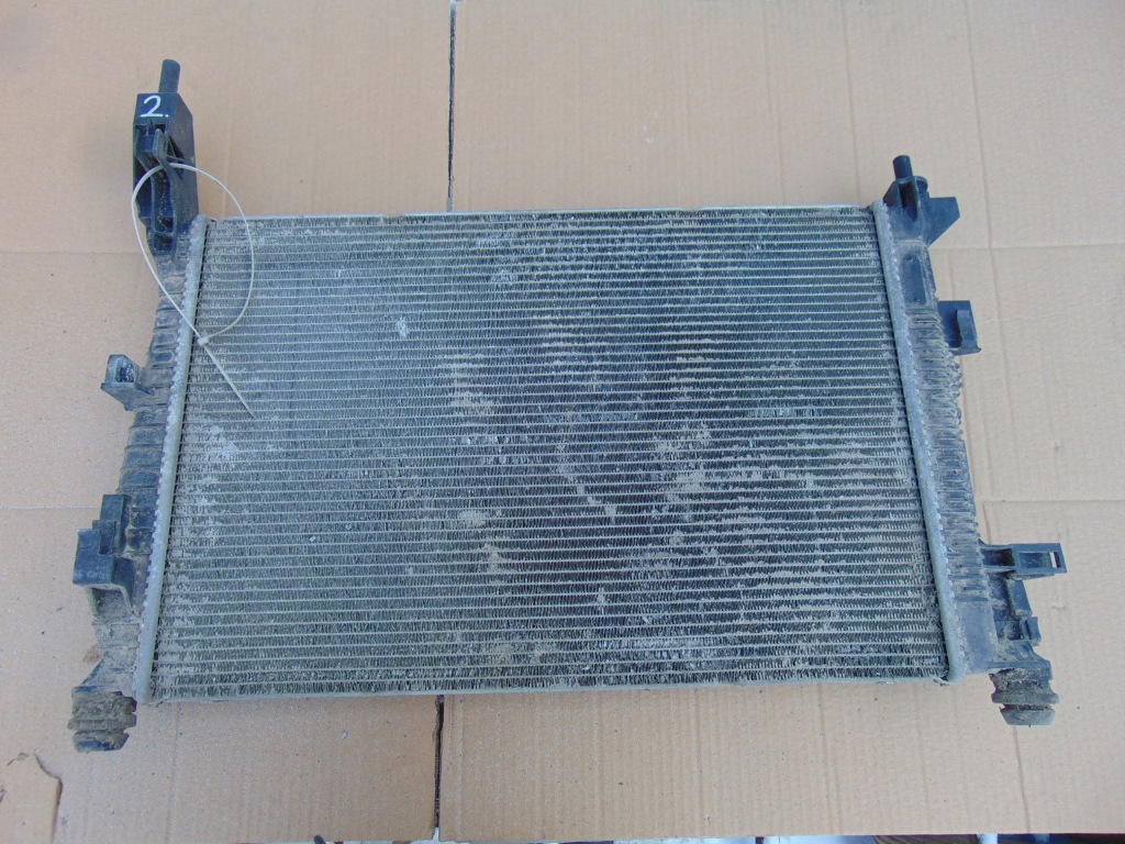 Купити Радіатор води ford focus mk3