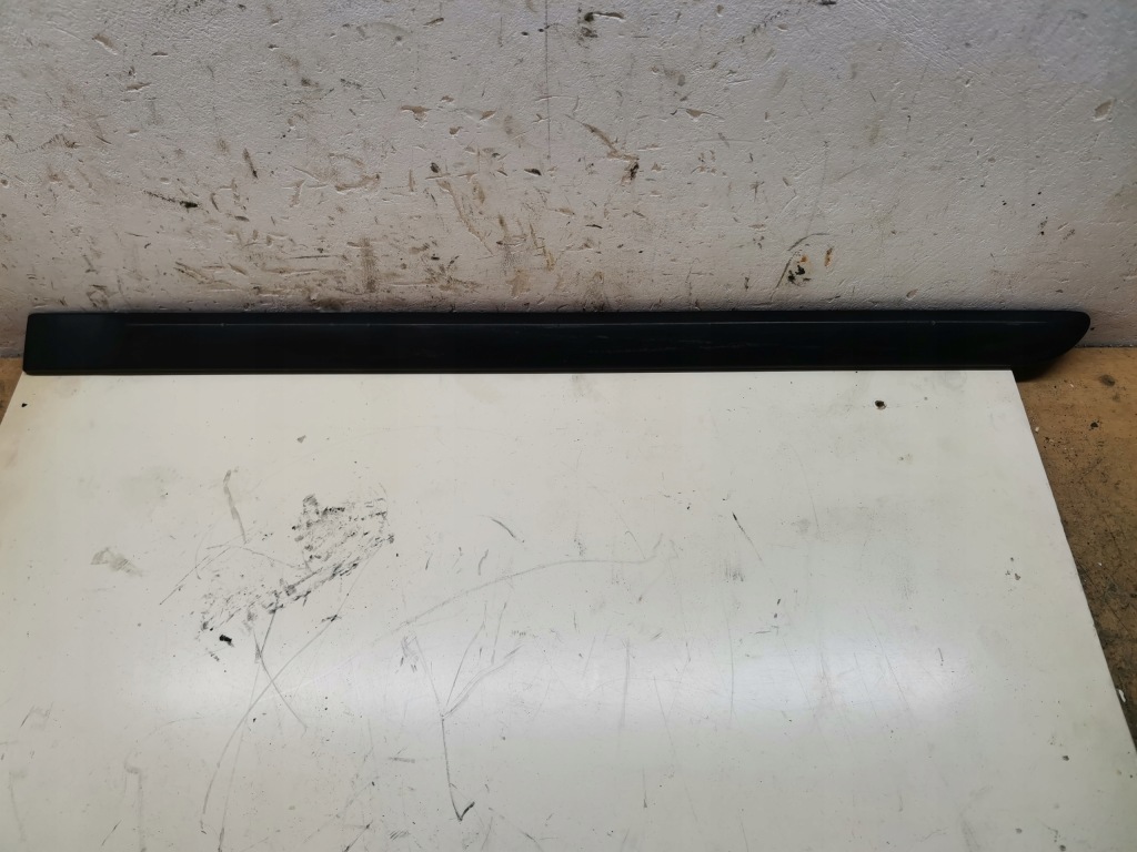 фото №1, Молдинг дверь левый задняя renault laguna iii 828730001r