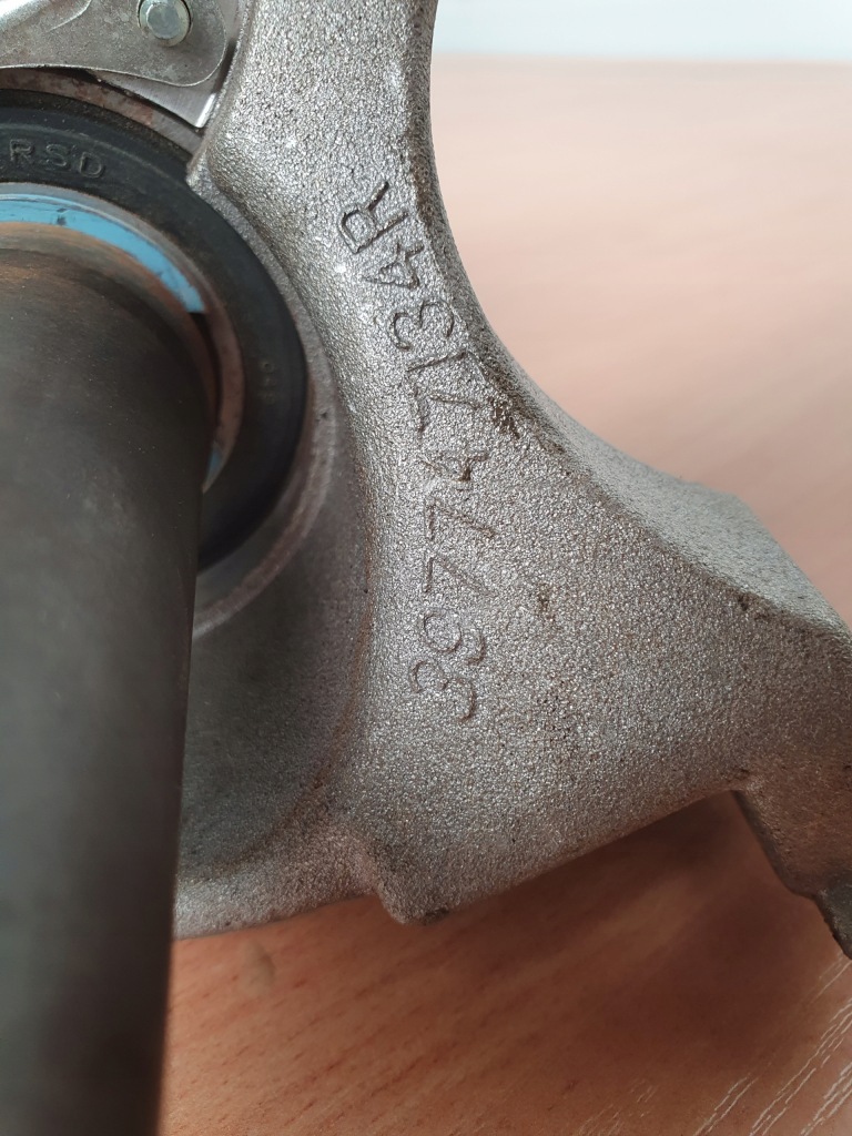 Привідний вал перед права renault express 1.5 blue dci 391009795r Київ