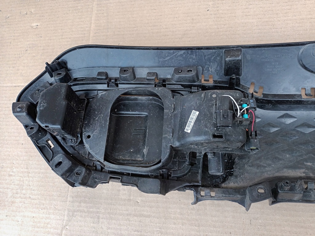 фото №8, Решётка радиатора решётка радиатора kia e-niro lift, разъём зарядки