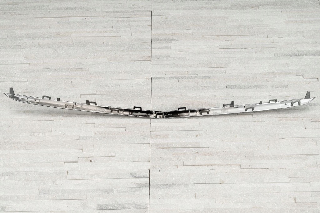 Купить Mercedes c-class w205 2015-19 хром молдинг передний бампера a2058850323