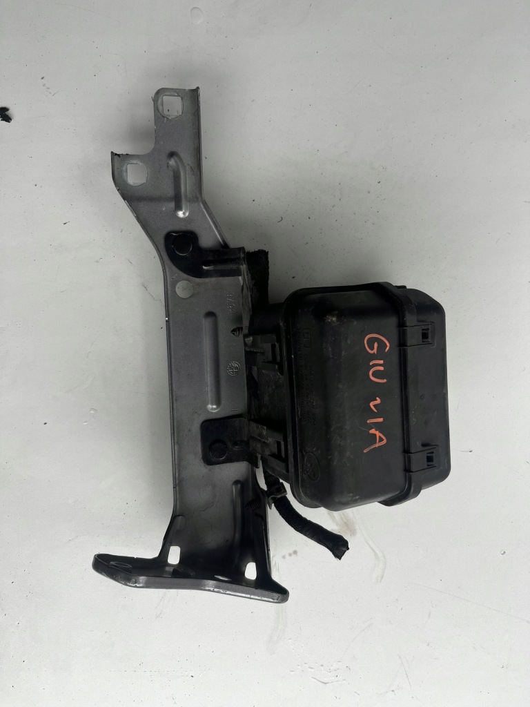 фото №3, Alfa romeo giulia коробка предохранителей кронштейн крыла комплект